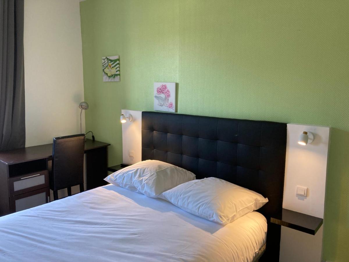 Aigle D'Or Hotel Тиерс Екстериор снимка