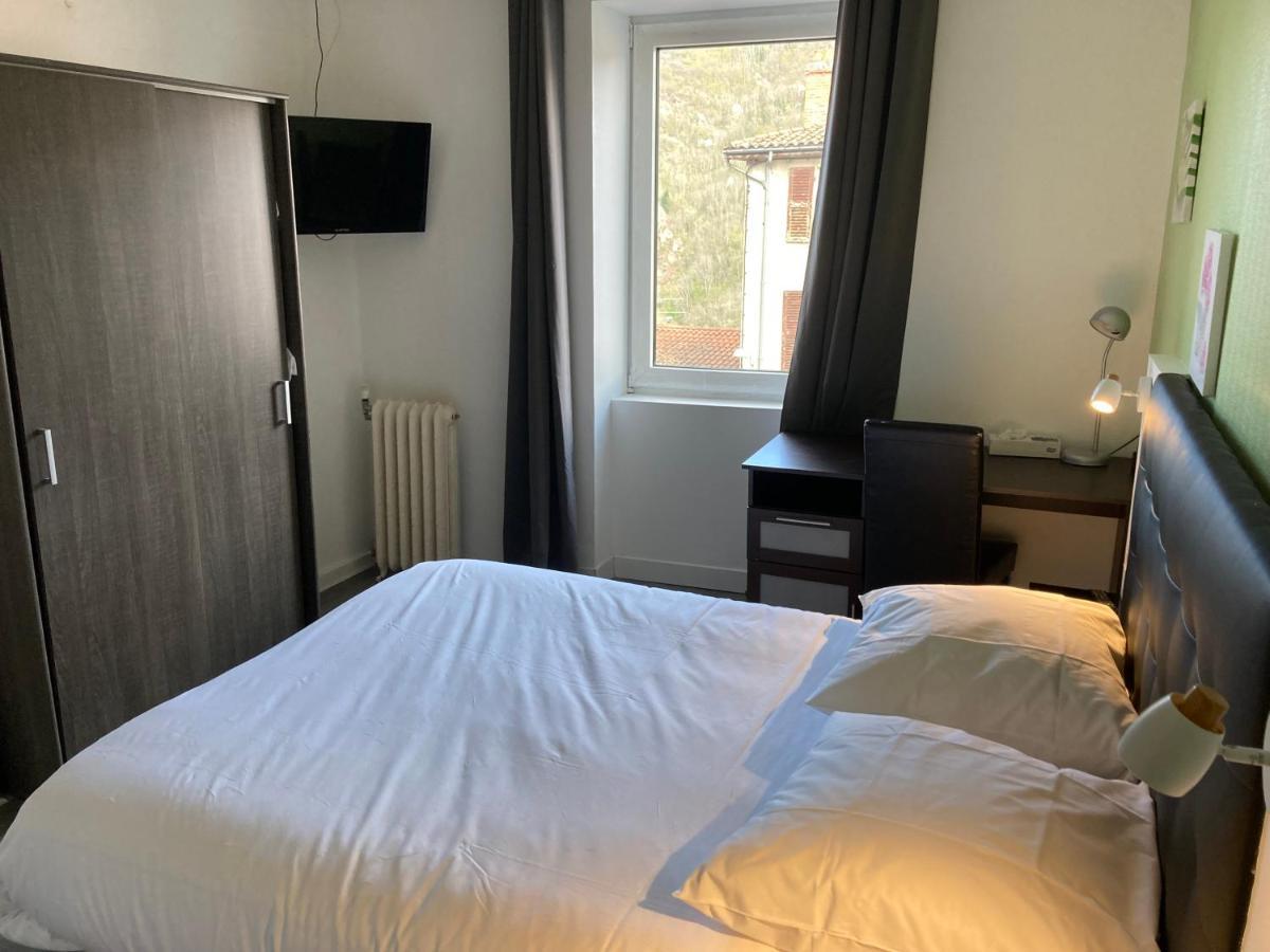 Aigle D'Or Hotel Тиерс Екстериор снимка