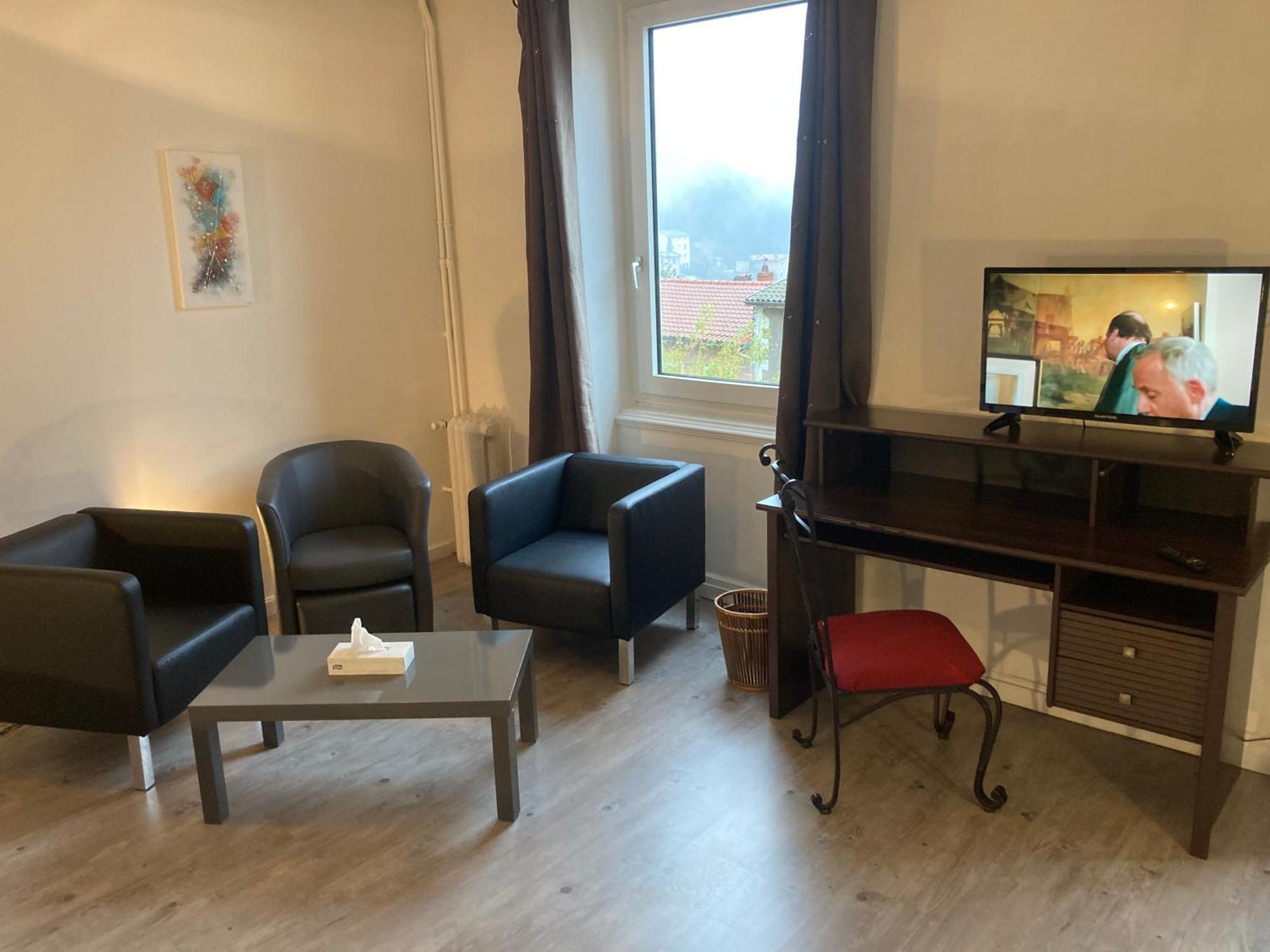Aigle D'Or Hotel Тиерс Екстериор снимка
